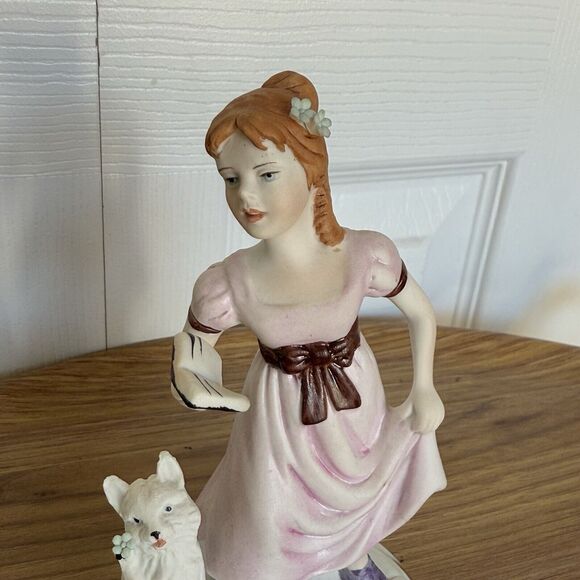 Vintage Nuova Capodimonte Singing Girl With Fox Pink Roses Porcelain Figurine - Picture 2 of 16